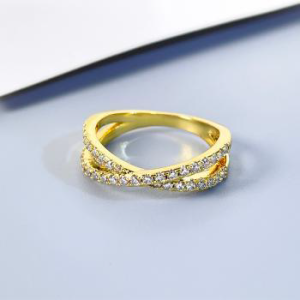 Stunning 18k Gold Plated Crossover Sterling Silver Ring with Sparkling Cubic Zirconia